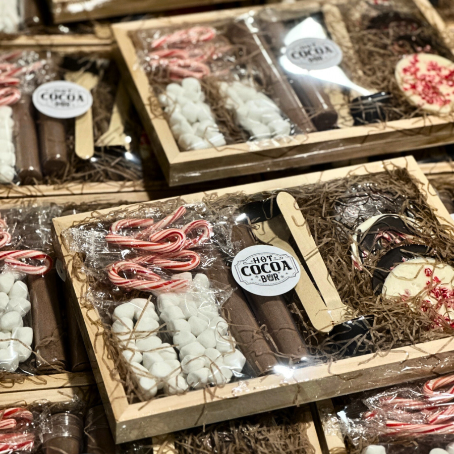 Festive Hot Cocoa Charcuterie Kit with Marshmallows & Treats