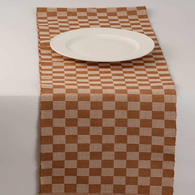 Organic Handloomed Checkered Table Runner – Classic Dining Accent