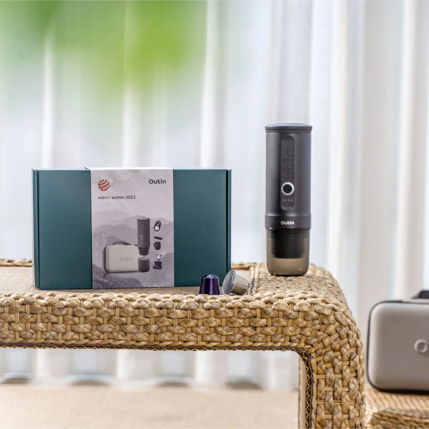 Traveler Espresso Gift Set in Space Grey for Coffee Gifts Abroad