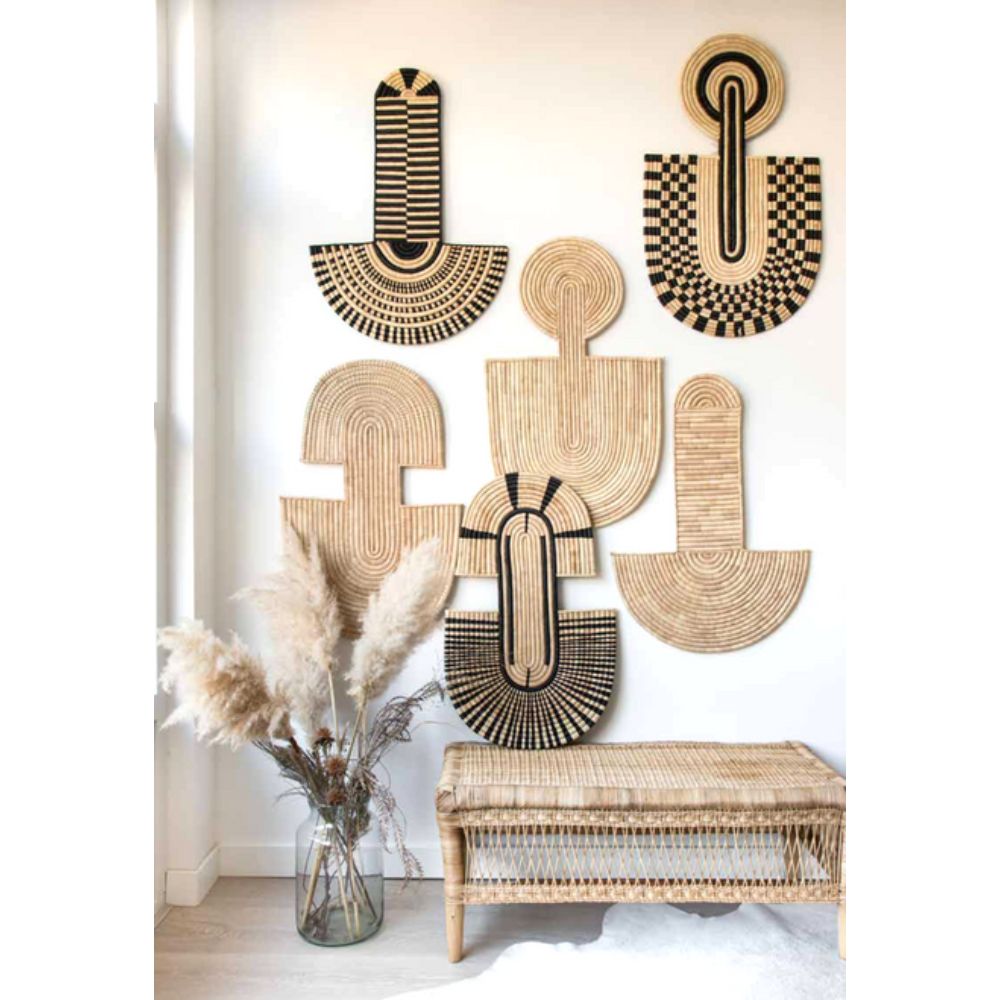 Handwoven Abstract Wall Mask – African-Inspired Organic Palm Decor