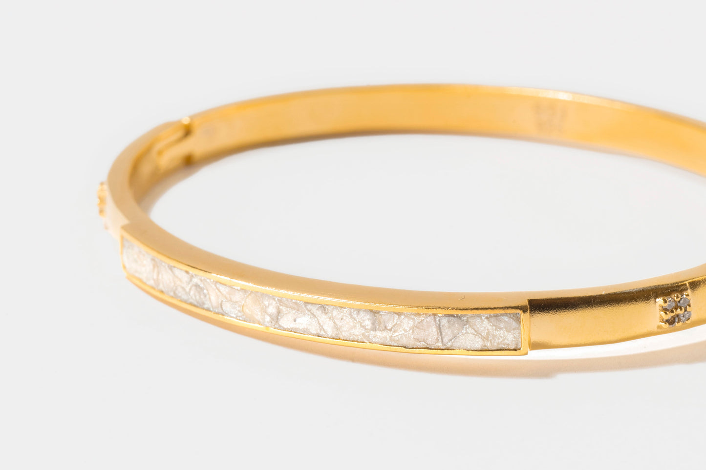 Hapur Clasp Gold Vermeil Bangle Bracelet Raw Diamonds and Resin Detail