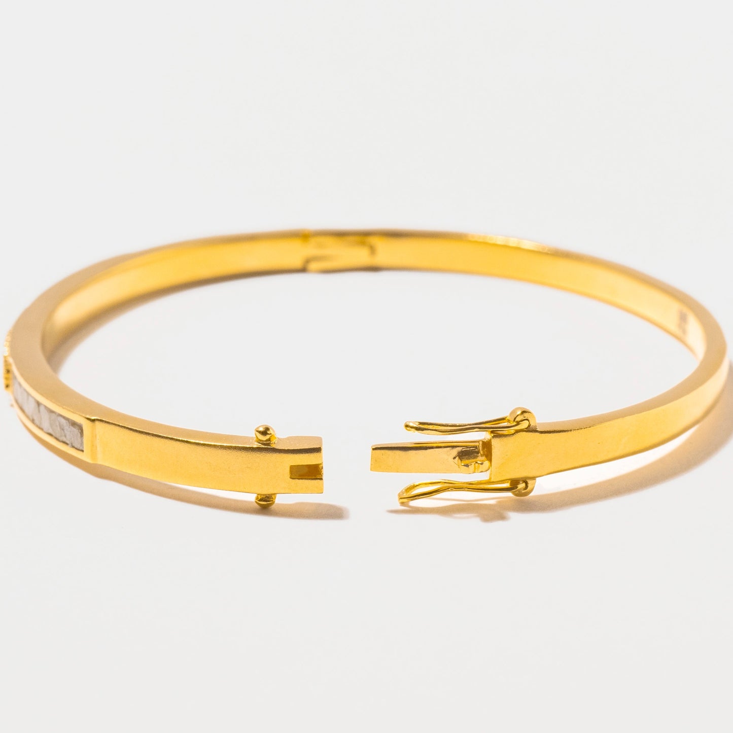 Kangra Gold Vermeil Bangle Bracelet with Diamonds