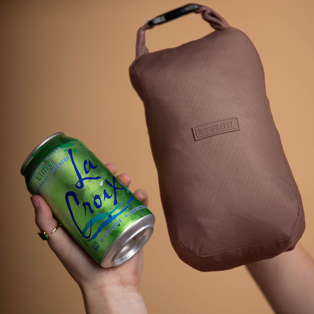 Cozy Packable Quartz Travel Blanket – Insulated, Waterproof & Compact