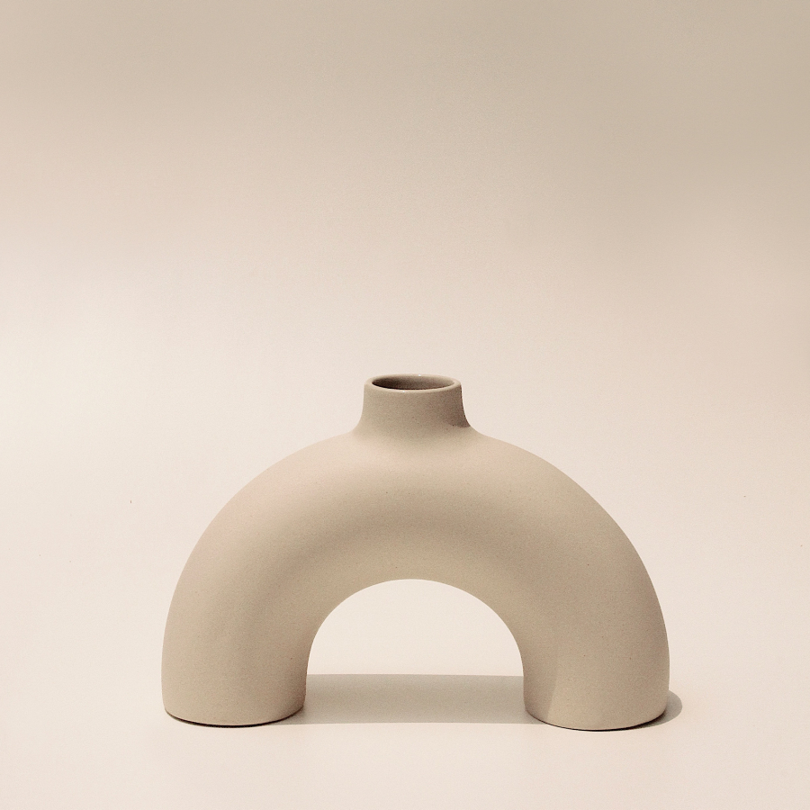 Half Polo Sculptural Vase – Modern Minimalist Ceramic Home Decor
