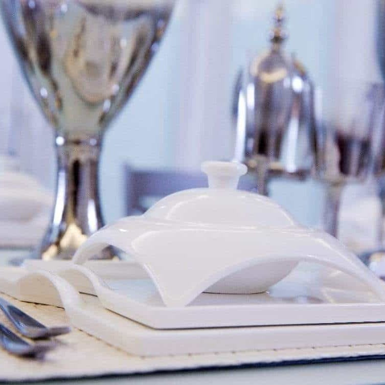 Square Porcelain Dinnerware Set Service for 4 Elegant White