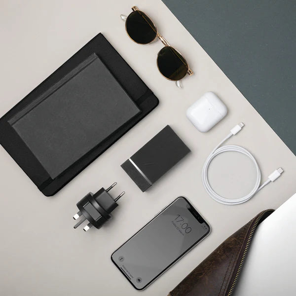 Smart Hub PD 45W – Stylish Multi-Device Fast Charging Station